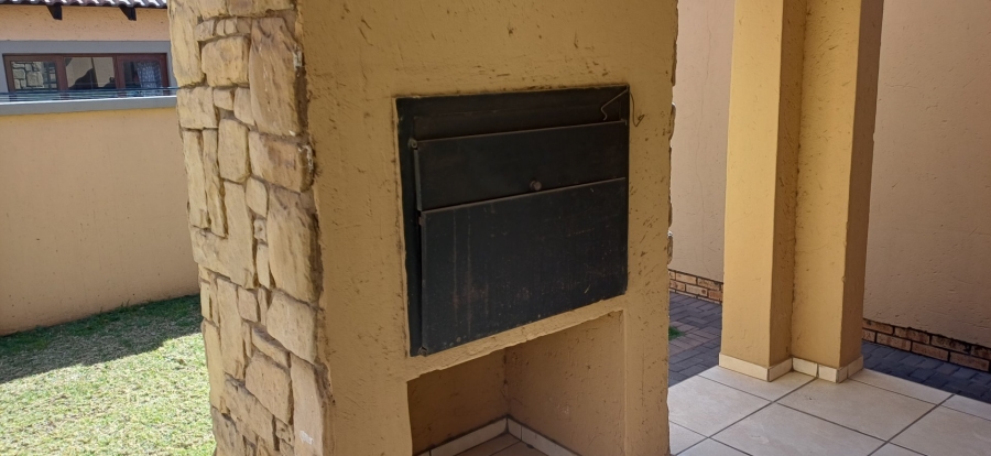 3 Bedroom Property for Sale in Hughes Gauteng