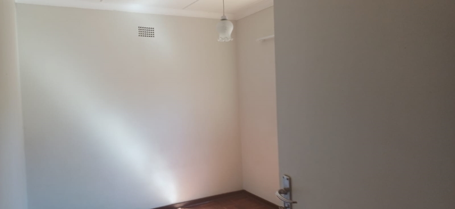 4 Bedroom Property for Sale in Sunnyridge Gauteng