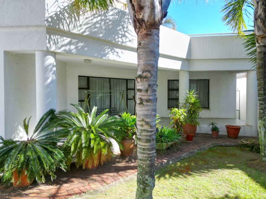 4 Bedroom Property for Sale in Crown North Gauteng