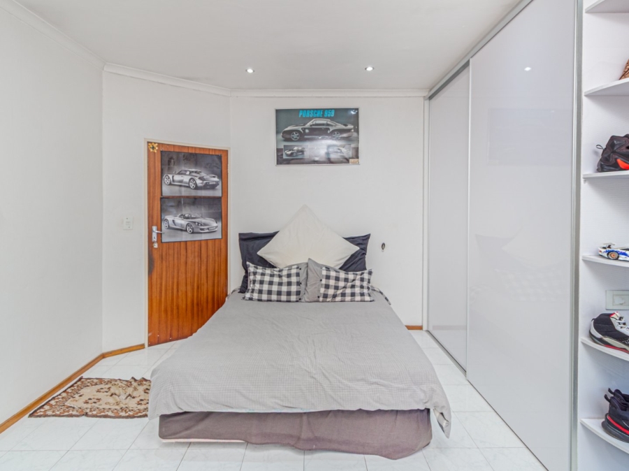 4 Bedroom Property for Sale in Crown North Gauteng