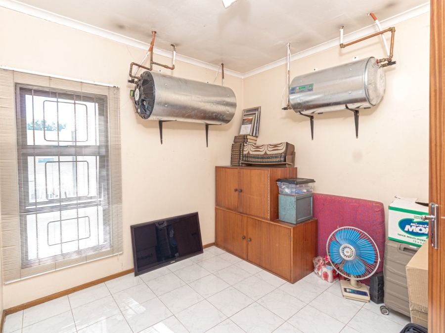 4 Bedroom Property for Sale in Crown North Gauteng