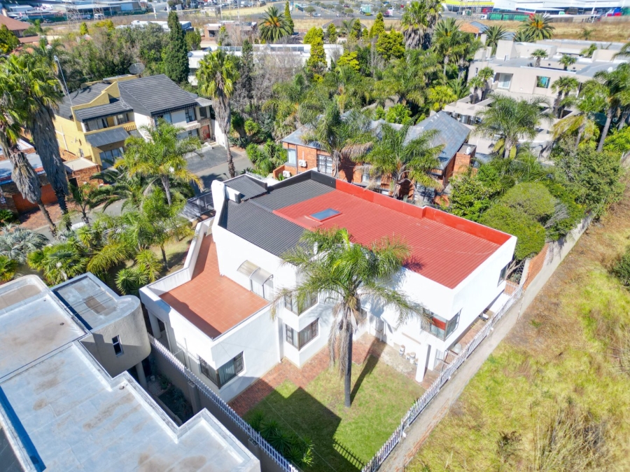 4 Bedroom Property for Sale in Crown North Gauteng