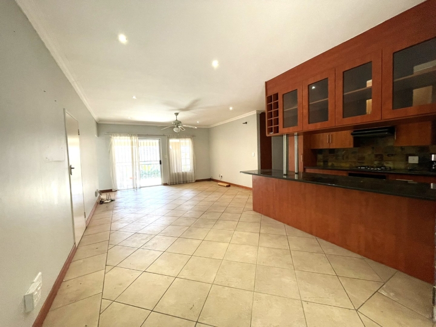 To Let 3 Bedroom Property for Rent in Thatchview Gauteng