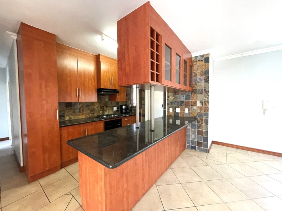 To Let 3 Bedroom Property for Rent in Thatchview Gauteng