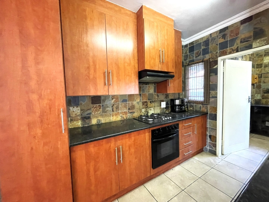 To Let 3 Bedroom Property for Rent in Thatchview Gauteng