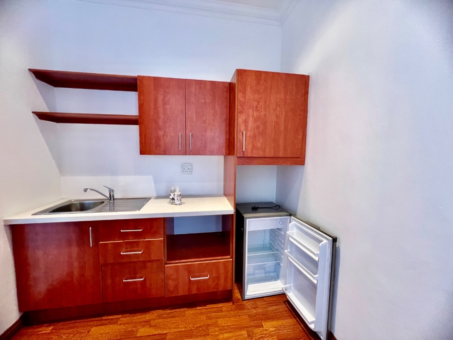 To Let 4 Bedroom Property for Rent in Silver Lakes Golf Estate Gauteng