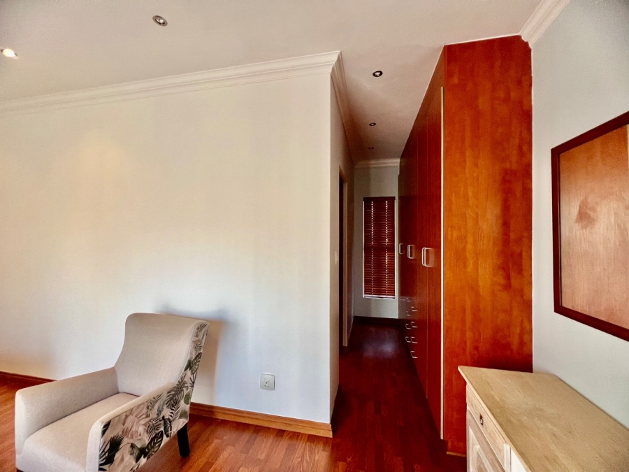 To Let 4 Bedroom Property for Rent in Silver Lakes Golf Estate Gauteng