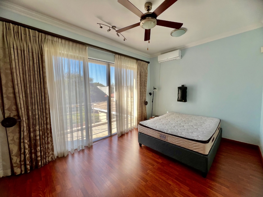 To Let 4 Bedroom Property for Rent in Silver Lakes Golf Estate Gauteng
