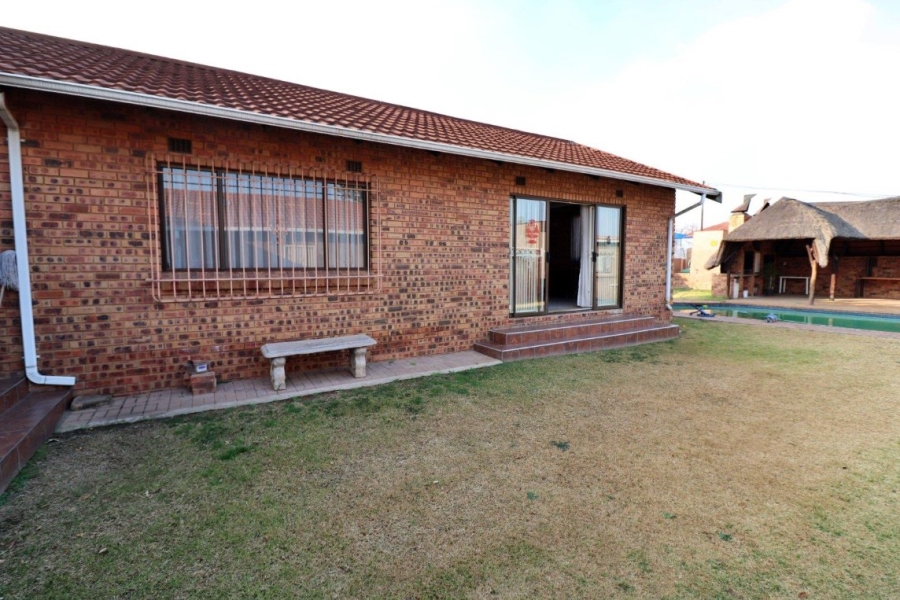 4 Bedroom Property for Sale in Primrose Gauteng