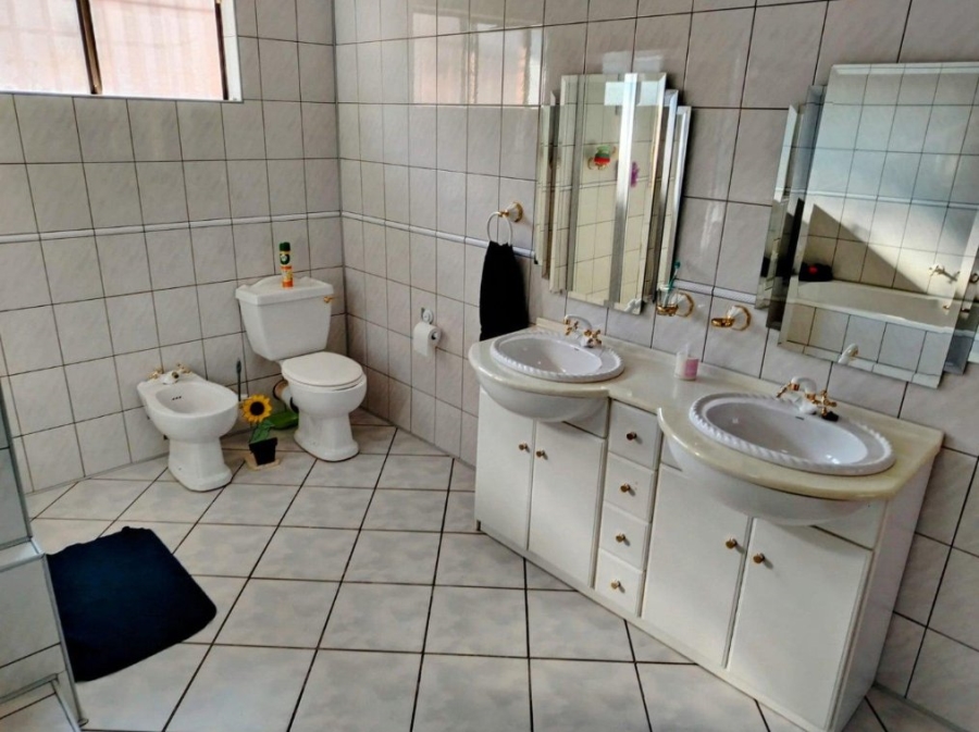 4 Bedroom Property for Sale in Primrose Gauteng