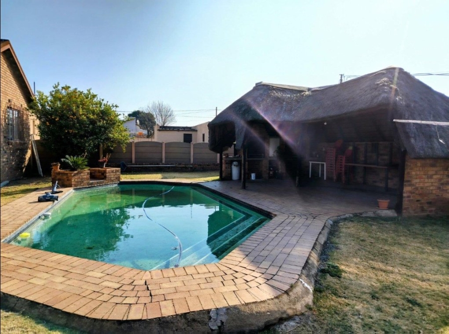 4 Bedroom Property for Sale in Primrose Gauteng