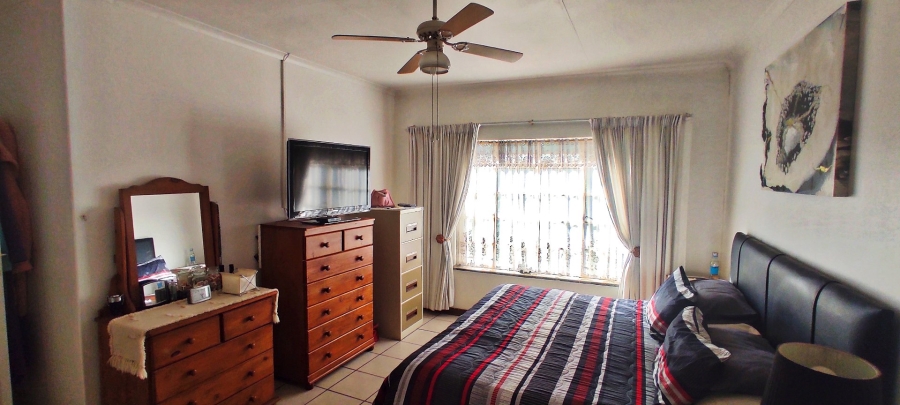 3 Bedroom Property for Sale in Vanderbijlpark SE 6 Gauteng