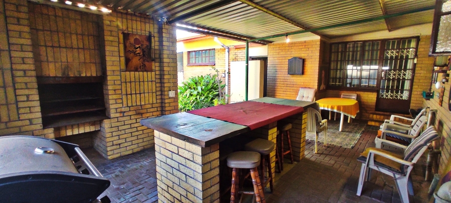 3 Bedroom Property for Sale in Vanderbijlpark SE 6 Gauteng