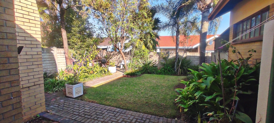 3 Bedroom Property for Sale in Vanderbijlpark SE 6 Gauteng