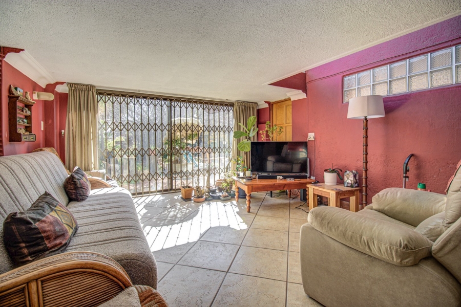 1 Bedroom Property for Sale in Bedfordview Gauteng