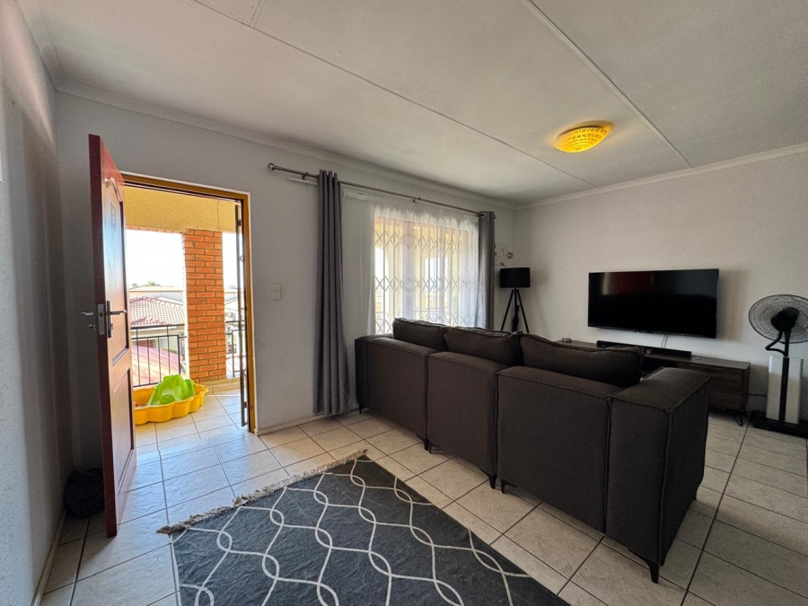 2 Bedroom Property for Sale in Noordwyk Gauteng