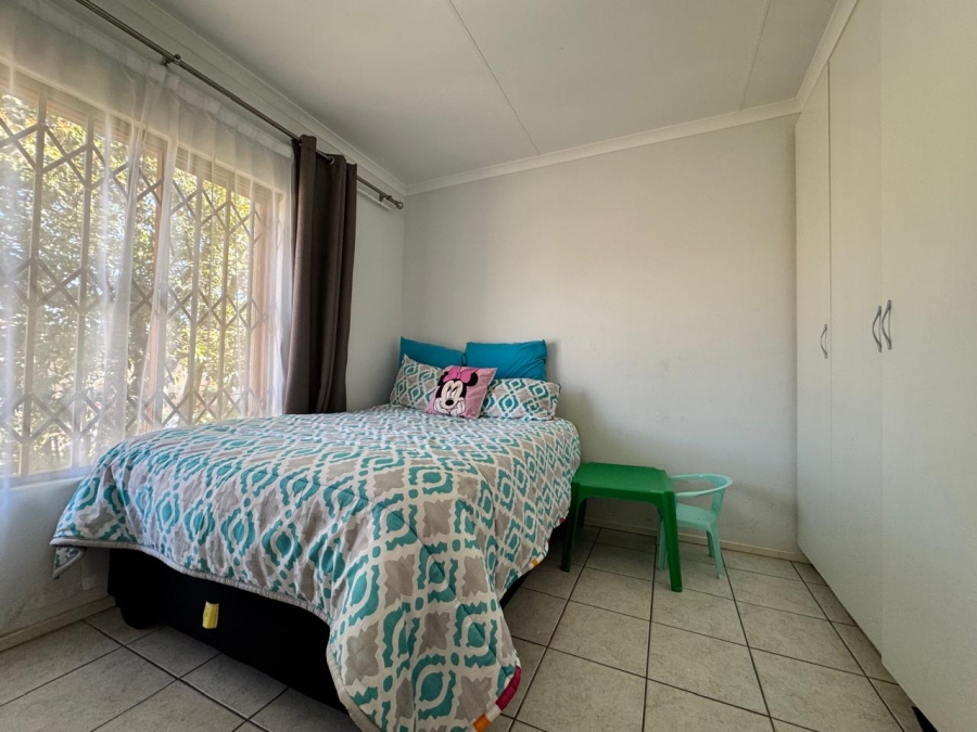 2 Bedroom Property for Sale in Noordwyk Gauteng