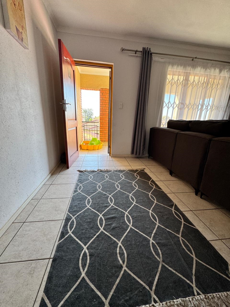 2 Bedroom Property for Sale in Noordwyk Gauteng