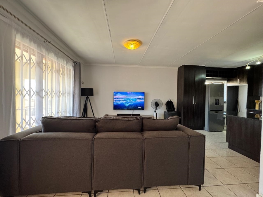 2 Bedroom Property for Sale in Noordwyk Gauteng