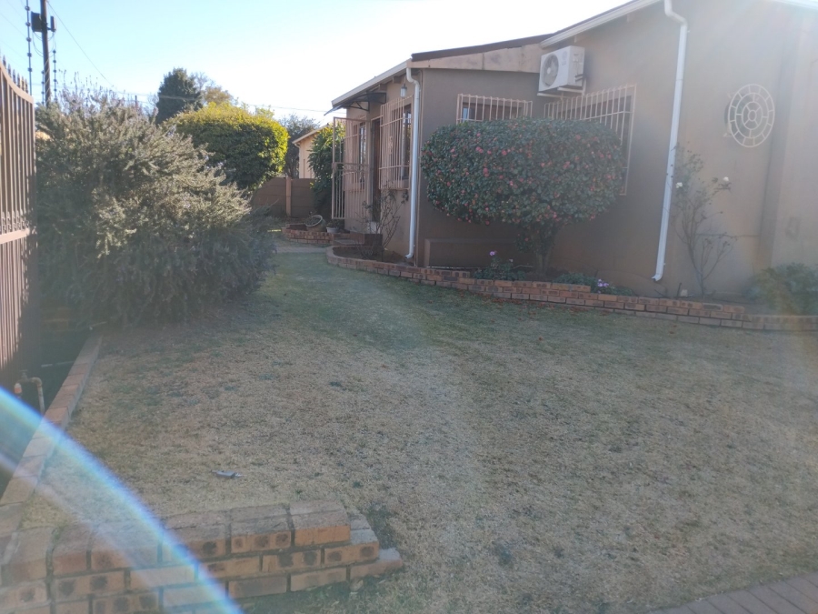 4 Bedroom Property for Sale in Primrose East Gauteng