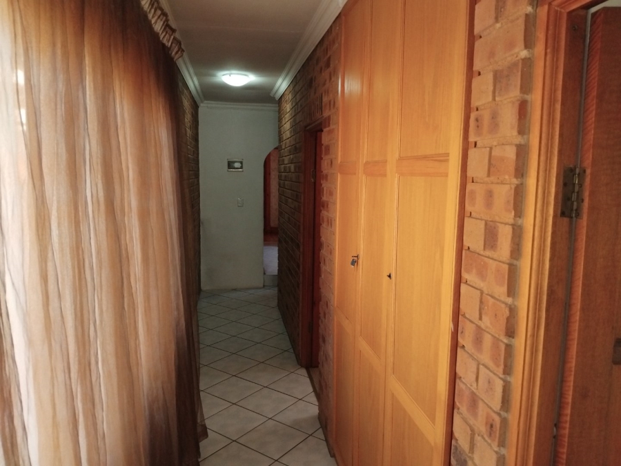 4 Bedroom Property for Sale in Primrose East Gauteng