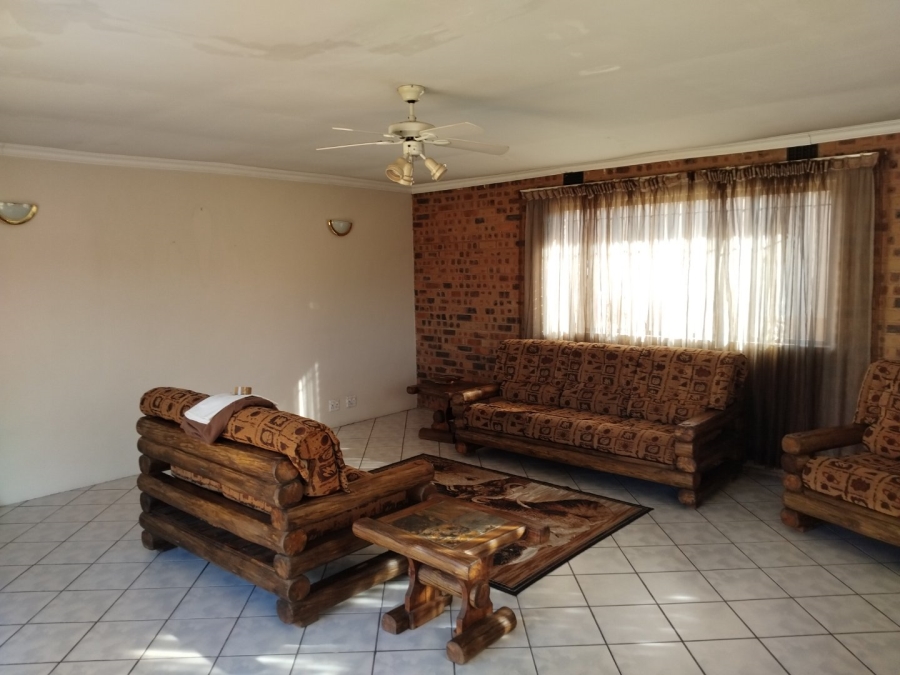 4 Bedroom Property for Sale in Primrose East Gauteng