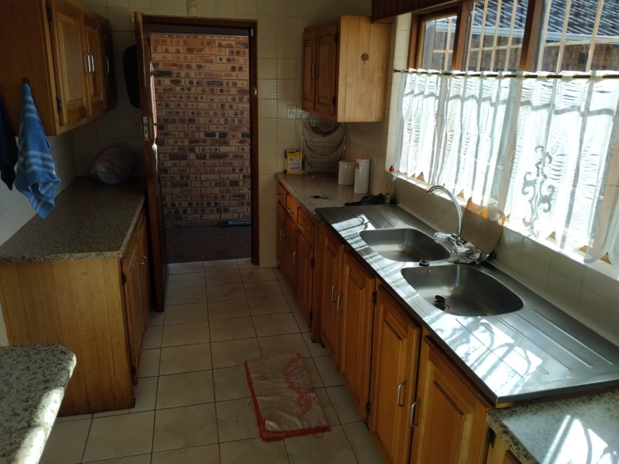 4 Bedroom Property for Sale in Primrose East Gauteng