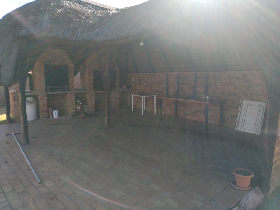 4 Bedroom Property for Sale in Primrose East Gauteng