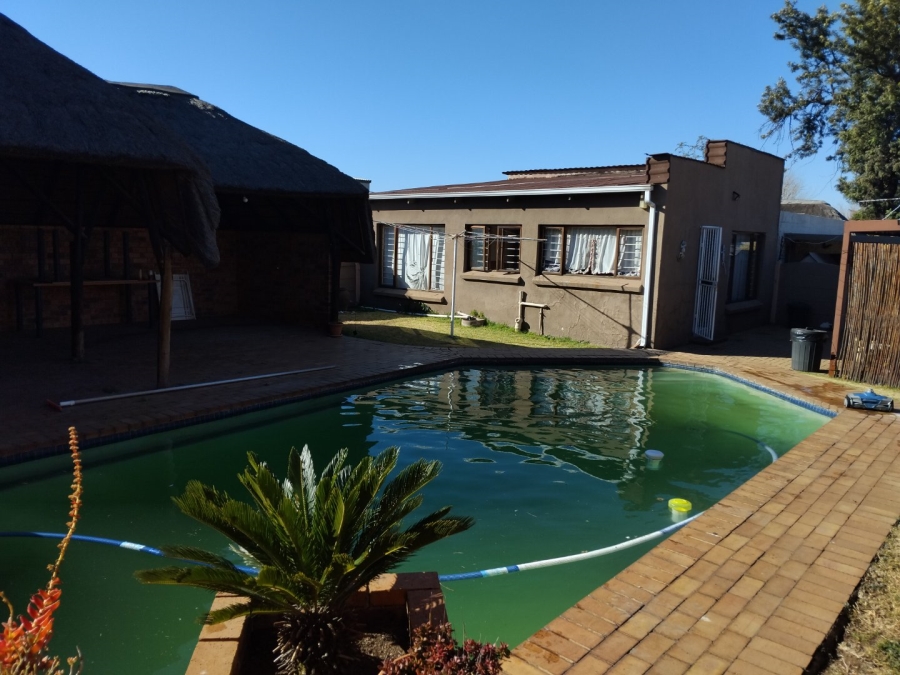 4 Bedroom Property for Sale in Primrose East Gauteng