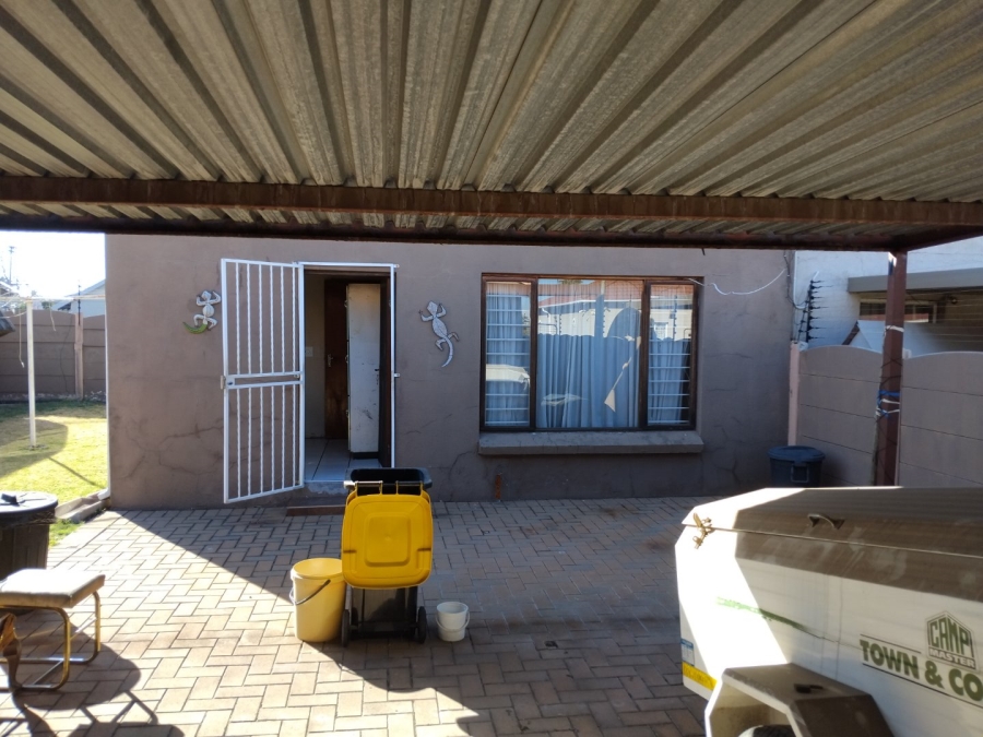 4 Bedroom Property for Sale in Primrose East Gauteng