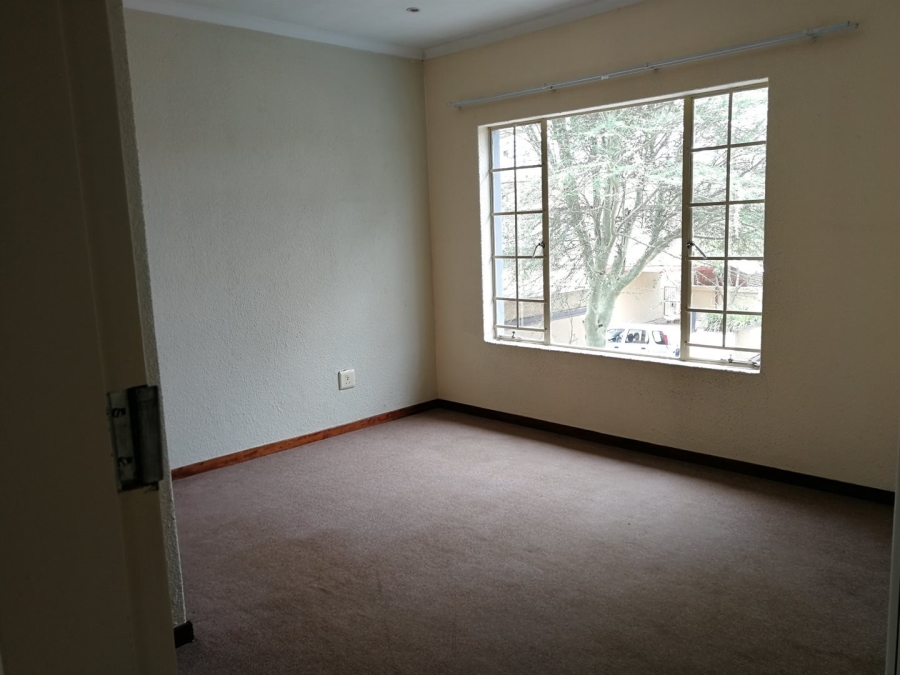 To Let 2 Bedroom Property for Rent in Sinoville Gauteng