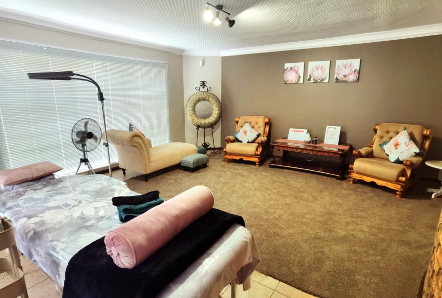 5 Bedroom Property for Sale in Bester Gauteng