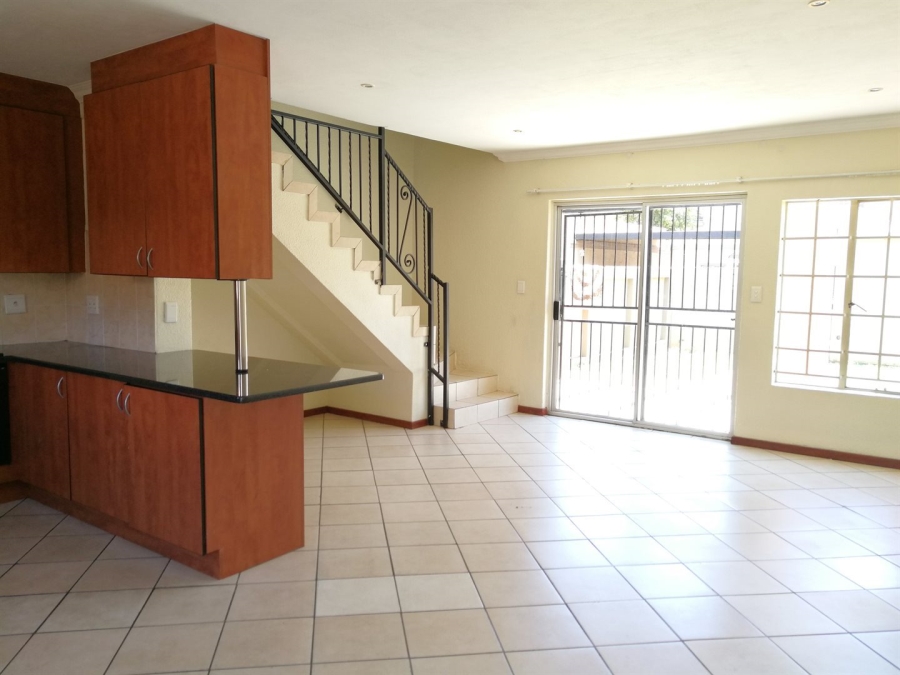 To Let 2 Bedroom Property for Rent in Annlin Gauteng