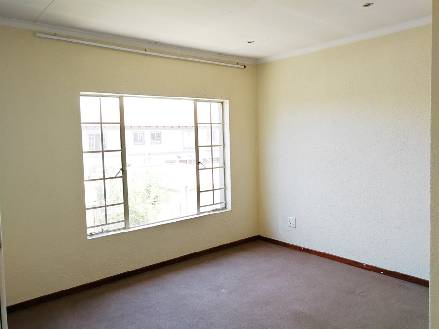 To Let 2 Bedroom Property for Rent in Annlin Gauteng