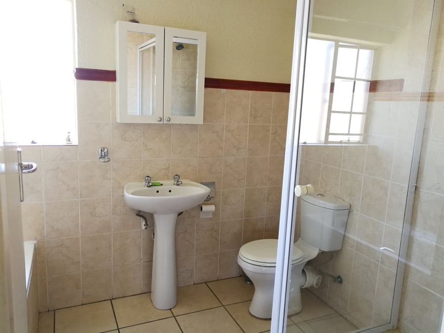 To Let 2 Bedroom Property for Rent in Annlin Gauteng