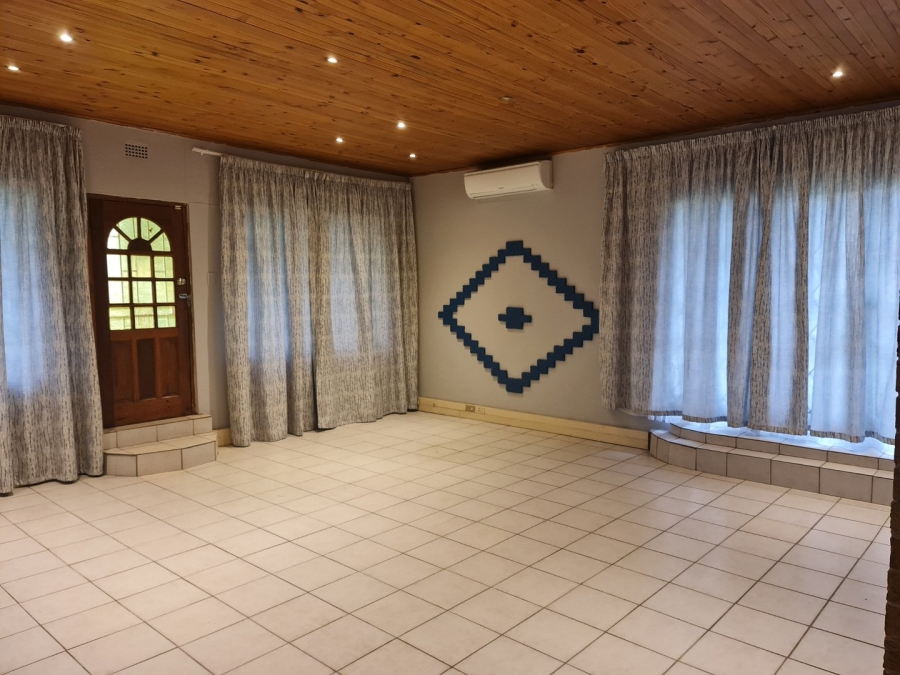 To Let commercial Property for Rent in Lilianton Gauteng