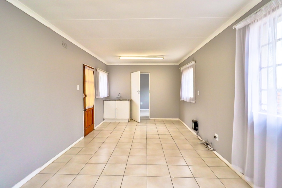 To Let commercial Property for Rent in Lilianton Gauteng