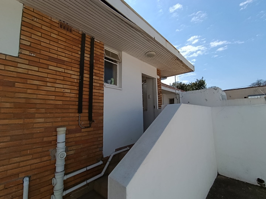 To Let 1 Bedroom Property for Rent in Highlands North Gauteng