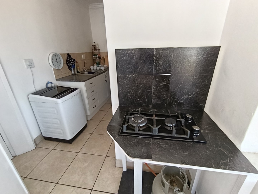 To Let 1 Bedroom Property for Rent in Highlands North Gauteng
