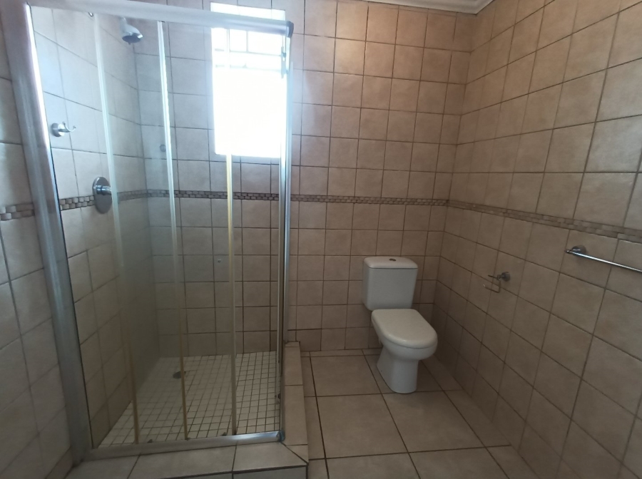 To Let 1 Bedroom Property for Rent in Highlands North Gauteng