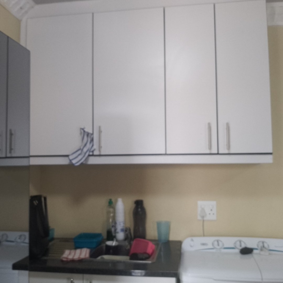 To Let  Bedroom Property for Rent in Clayville Gauteng