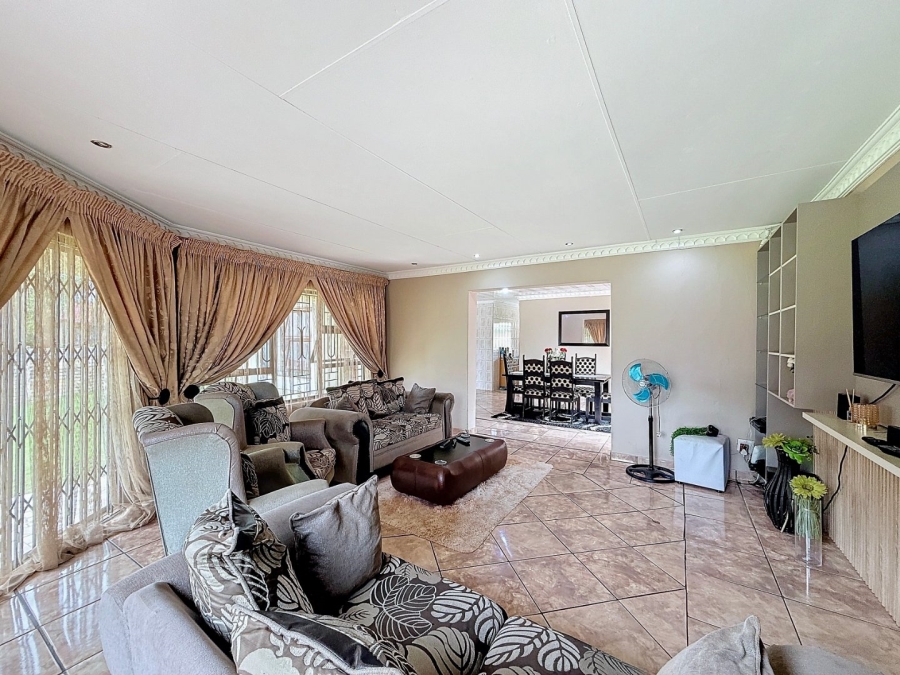 4 Bedroom Property for Sale in The Orchards Gauteng