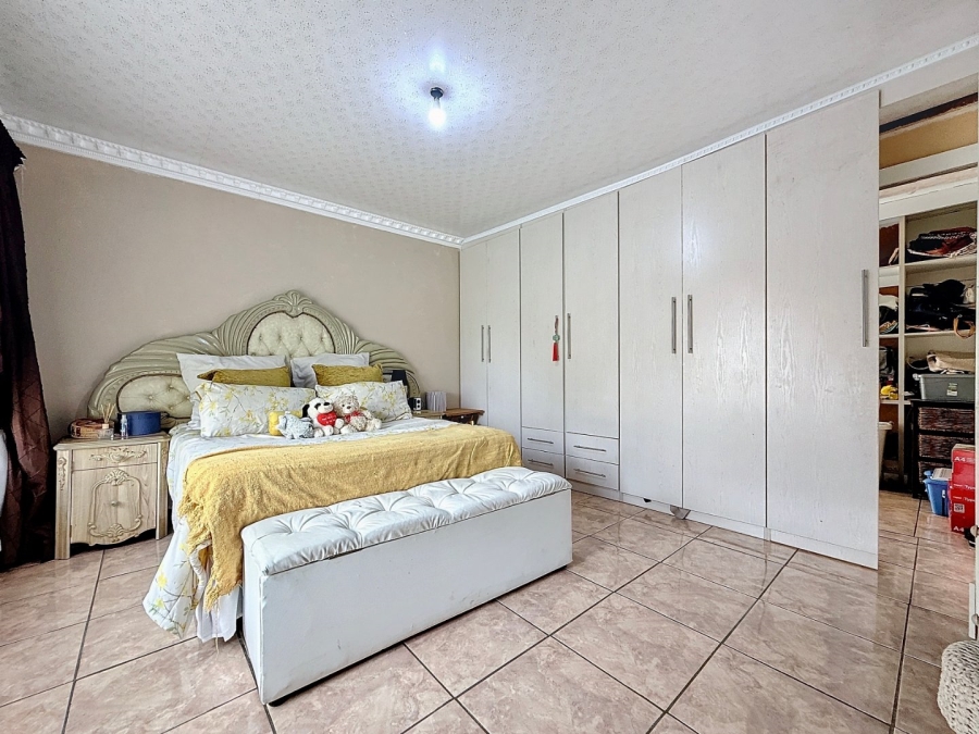 4 Bedroom Property for Sale in The Orchards Gauteng