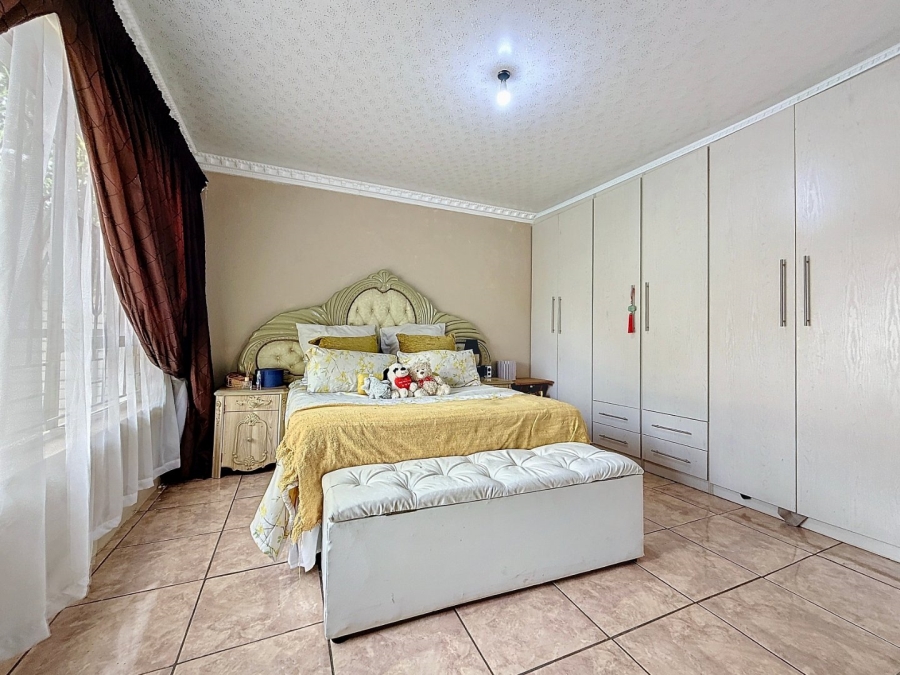 4 Bedroom Property for Sale in The Orchards Gauteng