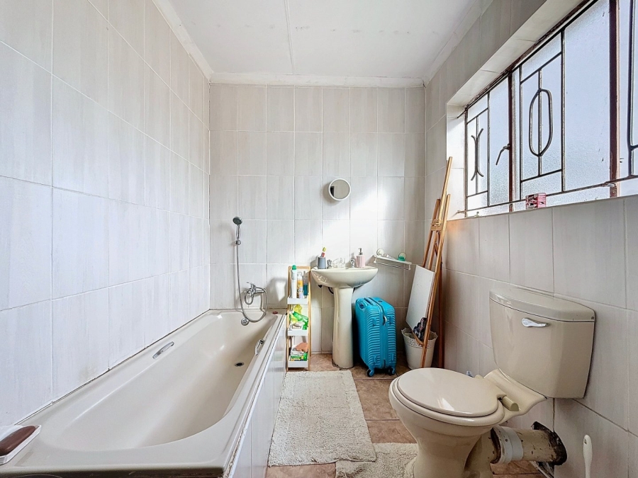 4 Bedroom Property for Sale in The Orchards Gauteng