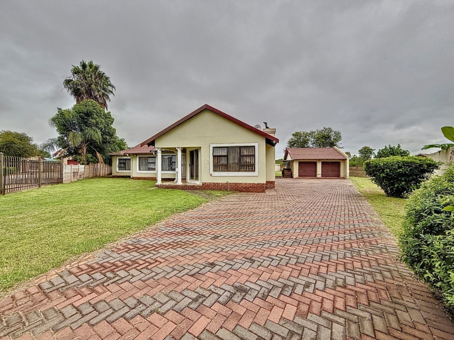 4 Bedroom Property for Sale in The Orchards Gauteng