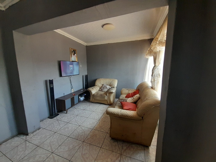 3 Bedroom Property for Sale in Tshepiso Gauteng