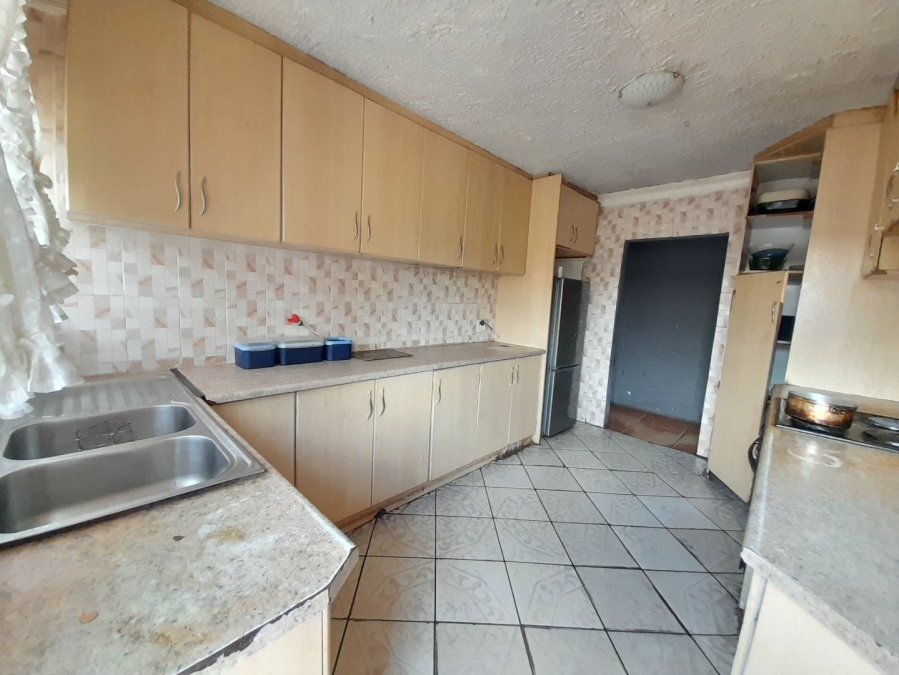 3 Bedroom Property for Sale in Tshepiso Gauteng