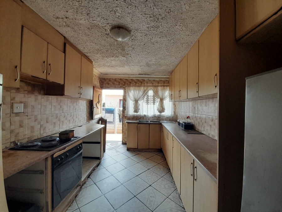 3 Bedroom Property for Sale in Tshepiso Gauteng