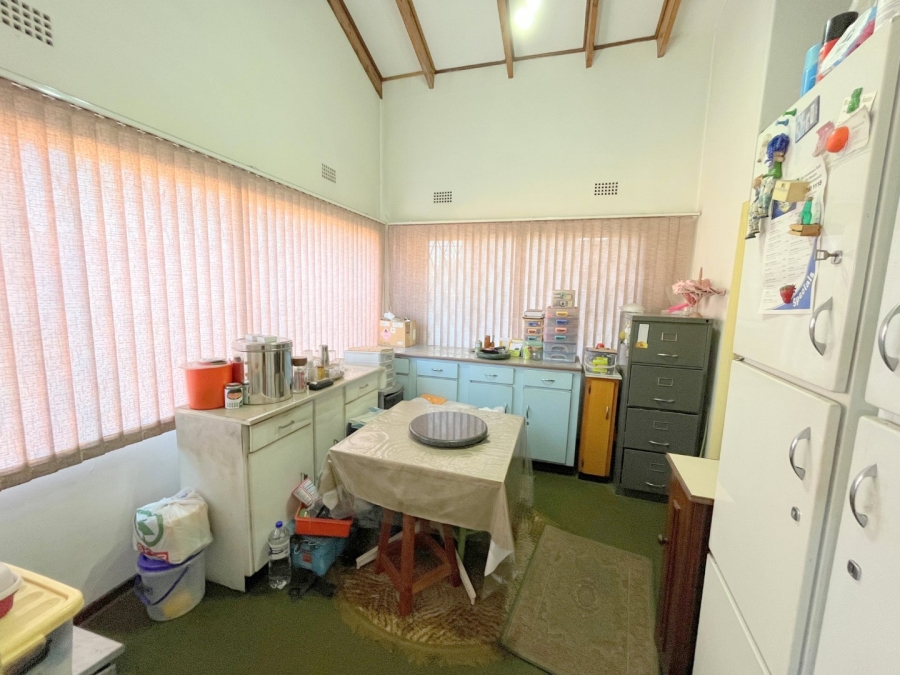 5 Bedroom Property for Sale in Florida Park Gauteng